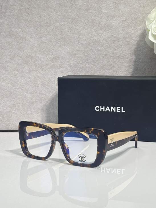 Picture of Chanel Sunglasses _SKUfw79760161fw